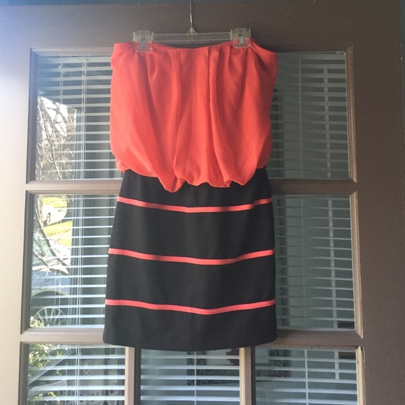 Strapless dress