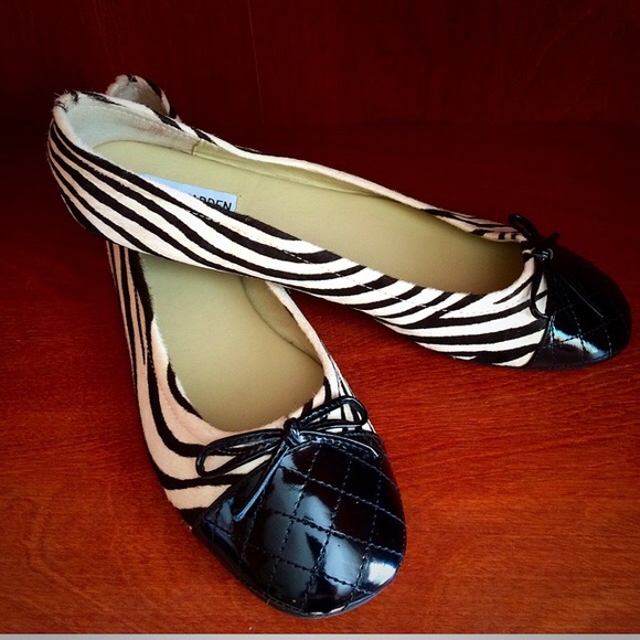 NWOT Steve Madden D' Orsay Zebra Flats 9.5M - Picture 1 of 4
