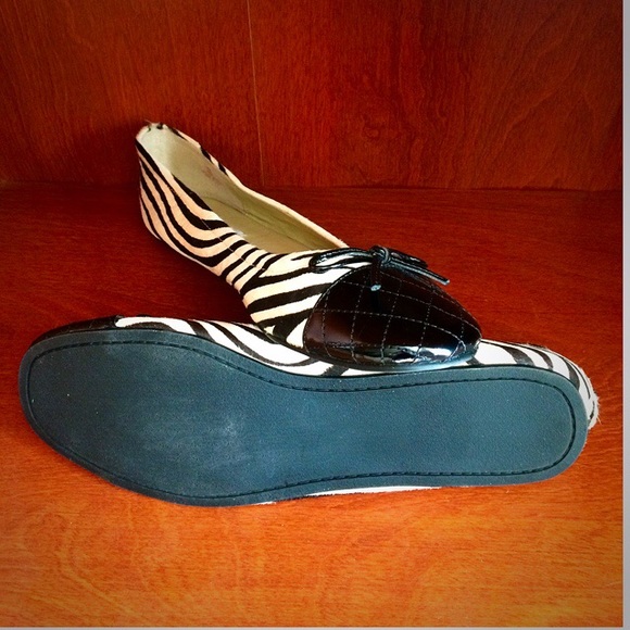 NWOT Steve Madden D' Orsay Zebra Flats 9.5M - Picture 4 of 4