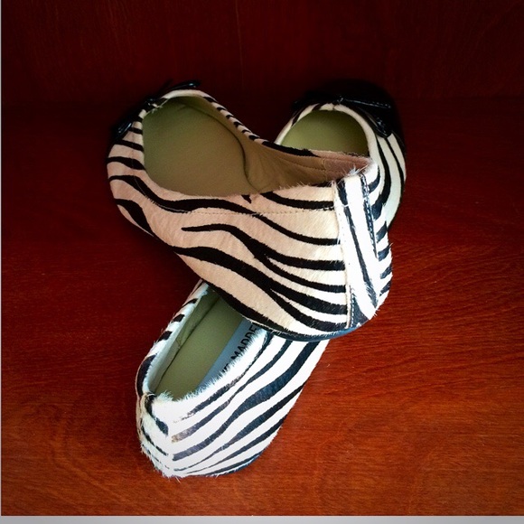 NWOT Steve Madden D' Orsay Zebra Flats 9.5M - Picture 3 of 4