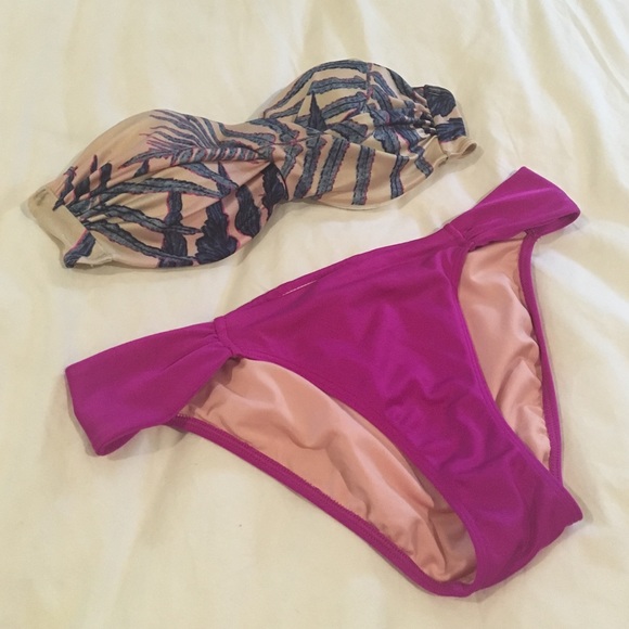 Victoria's Secret Bombshell Bikini - 32B and small