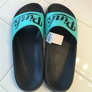 *SOLD* Vs pink flip flops