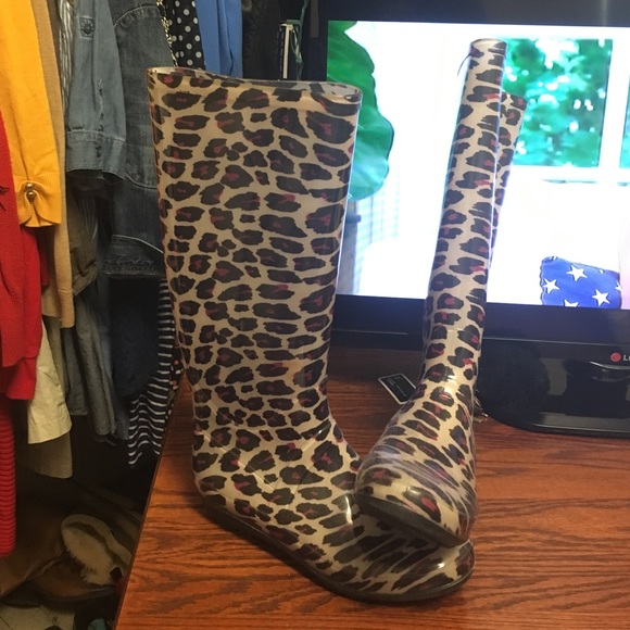 Rain boots