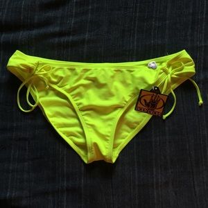 Body Glove Bikini Bottoms NWT