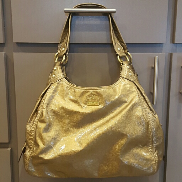 Like New COACH Hobo Shoulder Bag in Gold