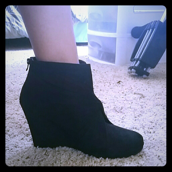 Black Booties size 71/2