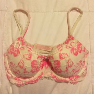 Brand New VS Lace Body by Victoria Lined Demi
