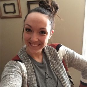 Meet your Posher, Kayla