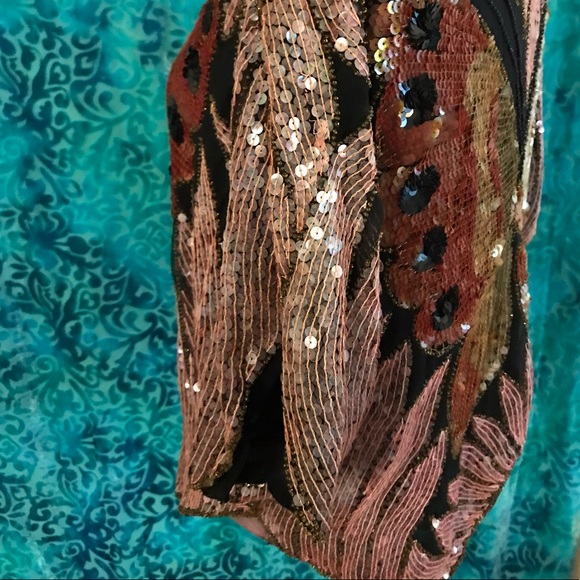 🎉HP✨Vintage 50's Silk Beaded Butterfly Top🌙 - Picture 2 of 4