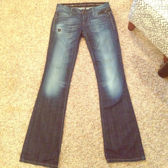 Rerock for express jeans