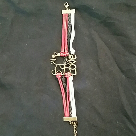 Hello Kitty Infinity Bracelet - Picture 2 of 2