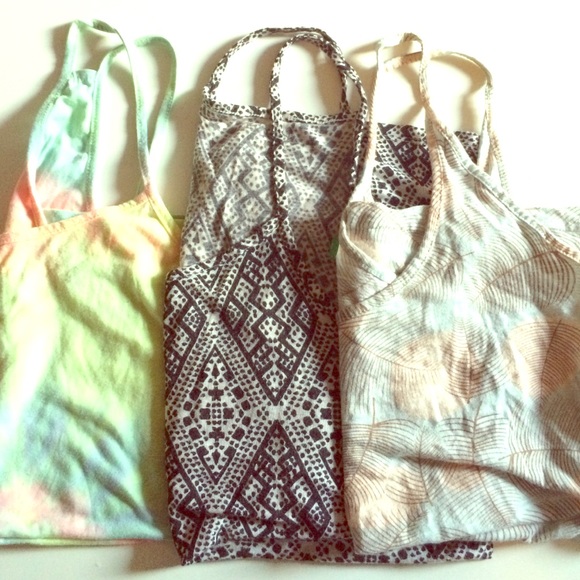 $15 BUNDLE! 😁  3 Racer Back Tanks