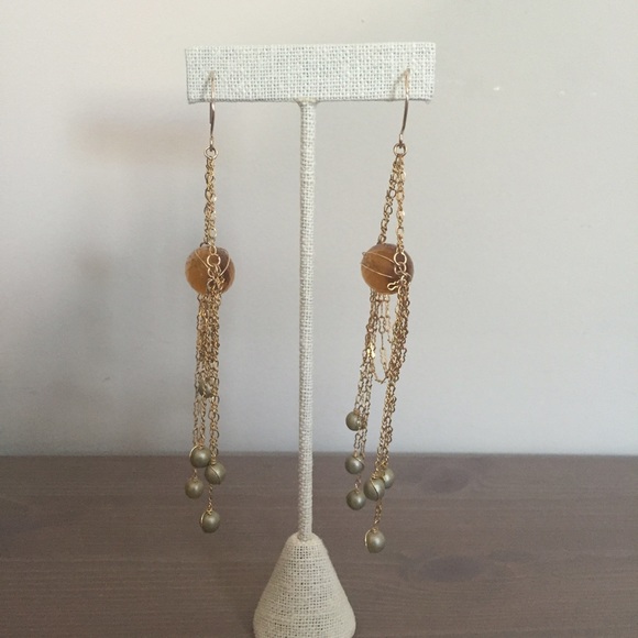 Amber and gold earrings
