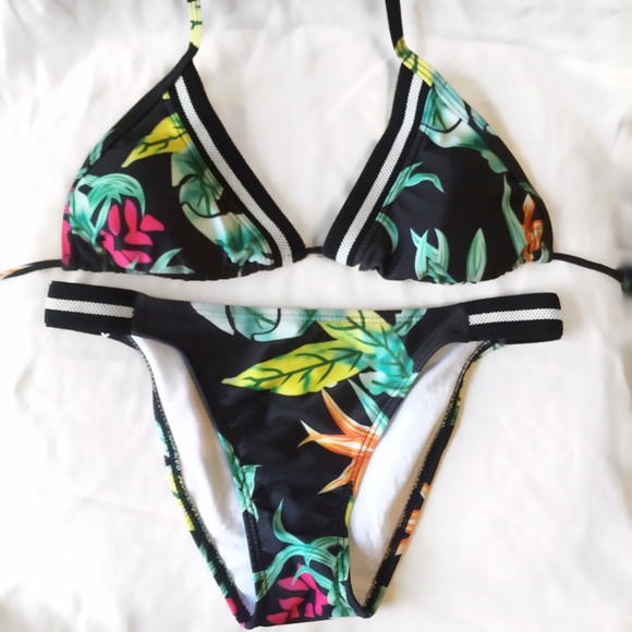 Floral Print Bikini - Picture 3 of 4