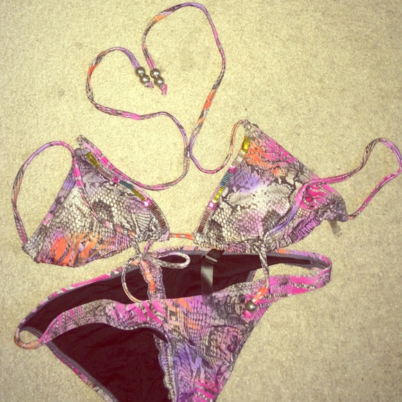 Purple bikini 👙🐊💜