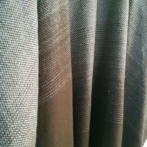 Soft Shawl- Lola B. - Picture 4 of 4