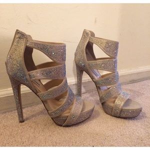 Steve Madden "Spycee-R" Platform Sandals