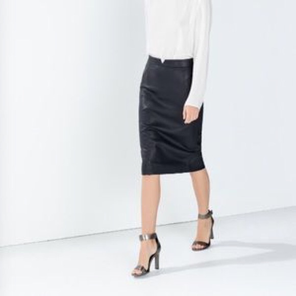 Zara Faux Leather Pencil Skirt