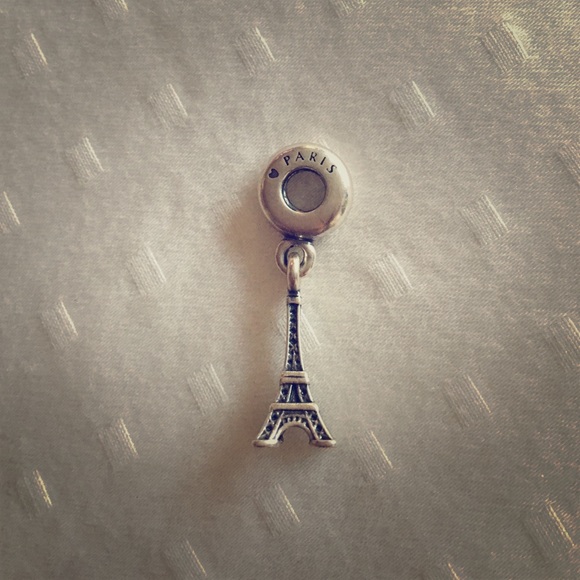 Pandora Eiffel Tower charm