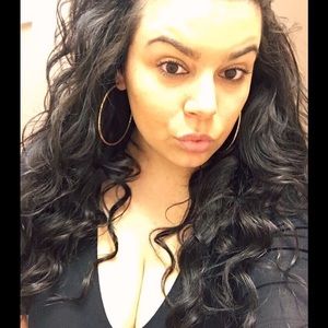 Meet your Posher, Lauren
