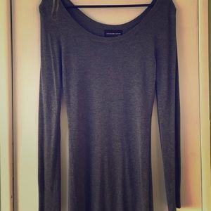 Gray form fitting dress/top