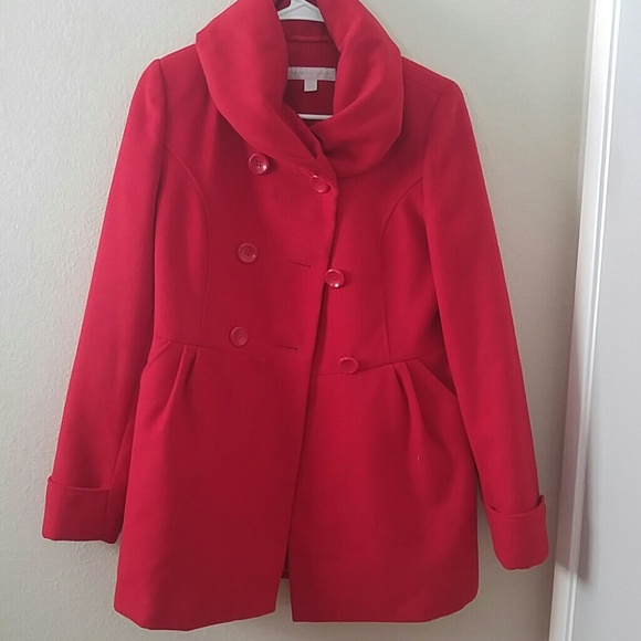 Red winter coat - Picture 1 of 4