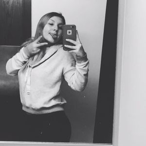 Meet your Posher, Cali