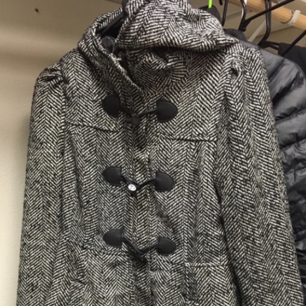 Gray herringbone toggle coat