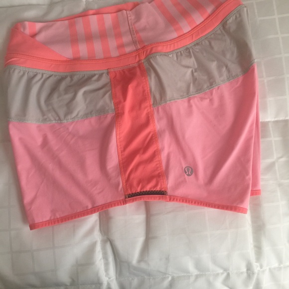 Size 4 Lululemon Shorts. Great condition.