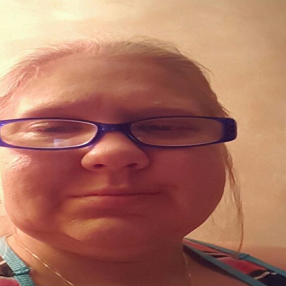 Meet your Posher, Mary - Picture 2 of 2