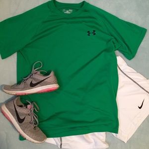 SALE✨Under Armour Shirt