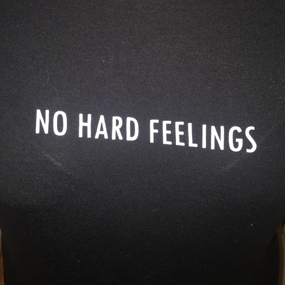 H&M Top "No Hard Feelings" - Picture 3 of 3