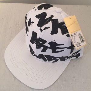 Graffiti hat