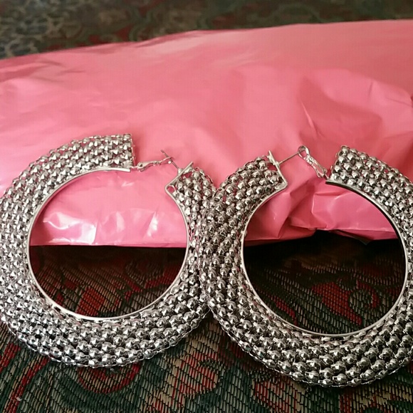 Silver Light Weight Hoops