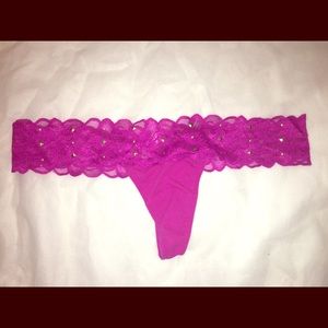 VS Pink Thong