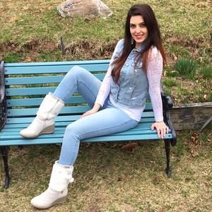 Meet your Posher, Francesca