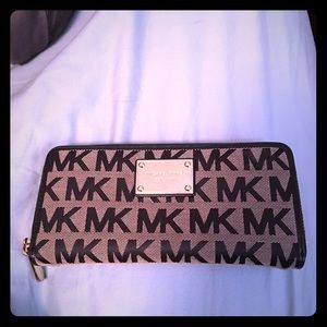Michael Kors **Authentic** Wallet