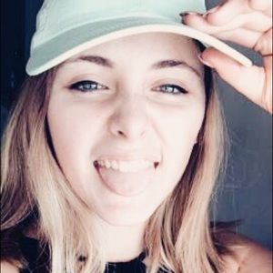 Meet your Posher, Kelsey