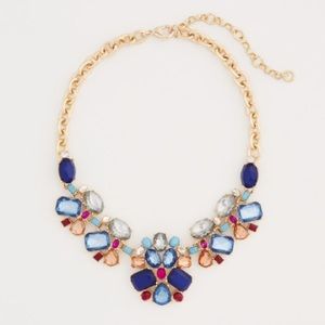 Statement necklace