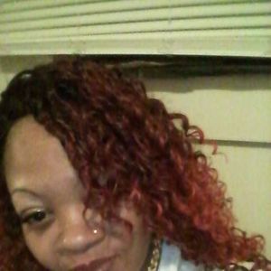 Meet your Posher, Lola