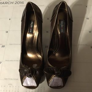 Style & co open toe shoes