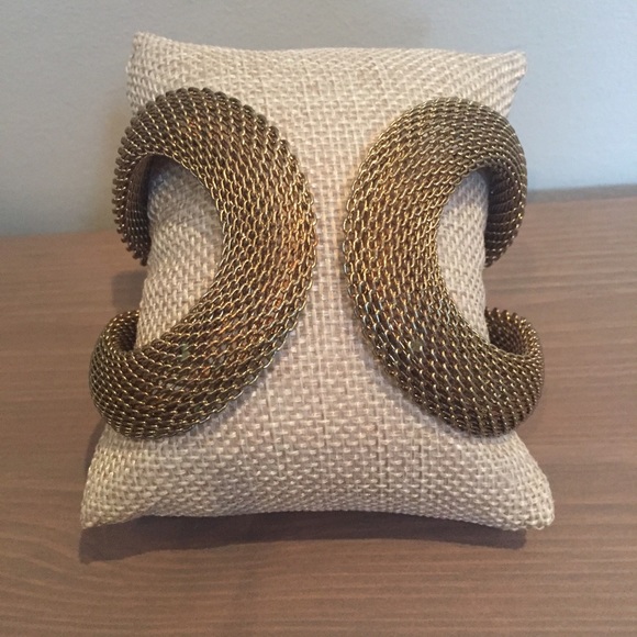 Gold mesh bracelet