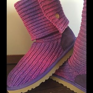 ELECTRIC Cardy UGG's!!!  Sz Y4/W6