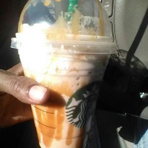 Meet your Posher, Chanel