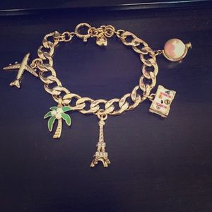 🎀Limited edition couture travel charm bracelet!🎀
