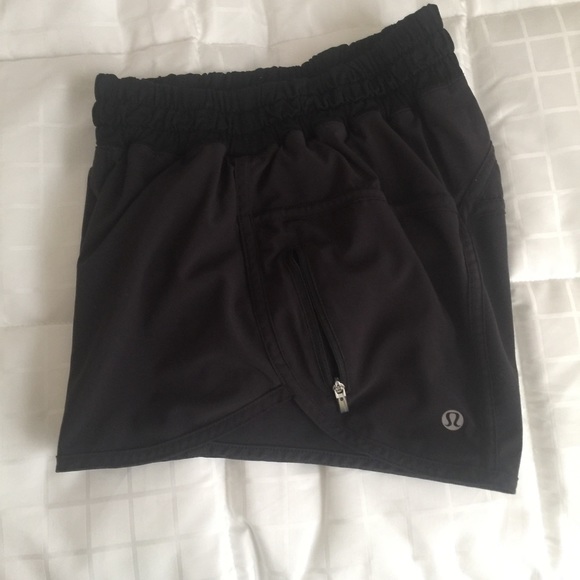 Lululemon tracker short