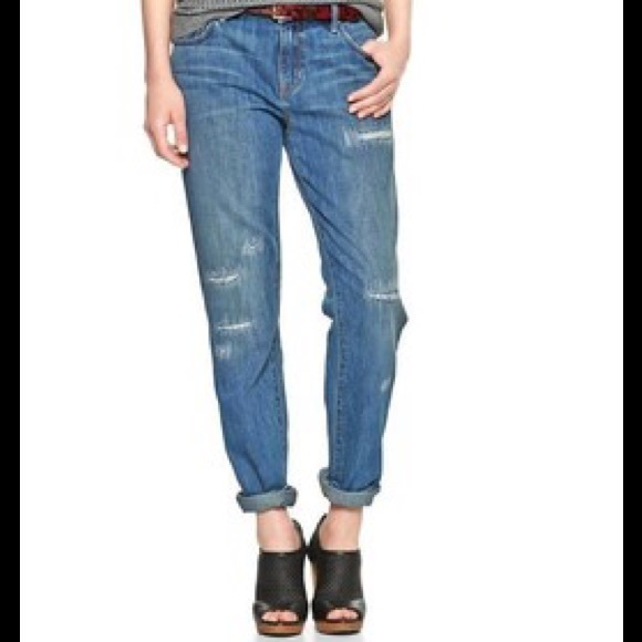 Gap 1969 Distressed Boyfriend Jean