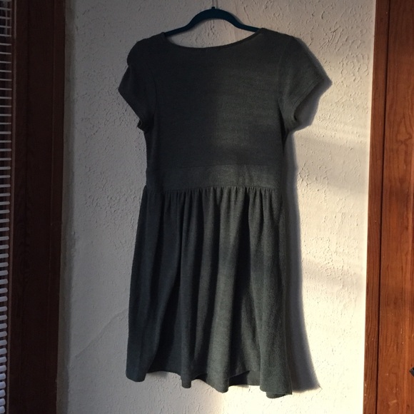 Forest green dress - Picture 2 of 3