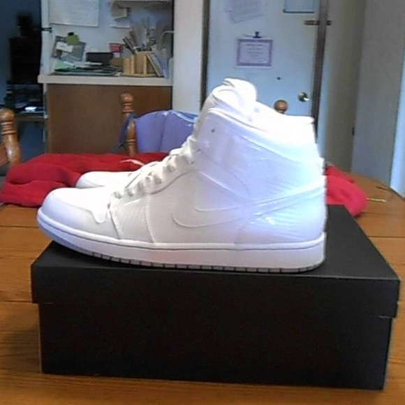 Women's All white Jordan 1s