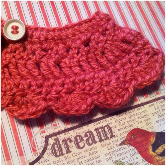 Handmade Pinky Coral Crochet Peter Pan Collar